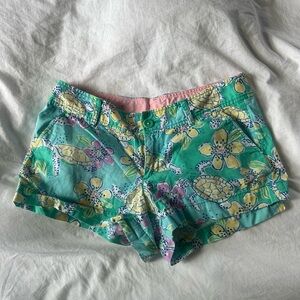 Lilly Pulitzer Walsh Shorts - Sea turtle aloha